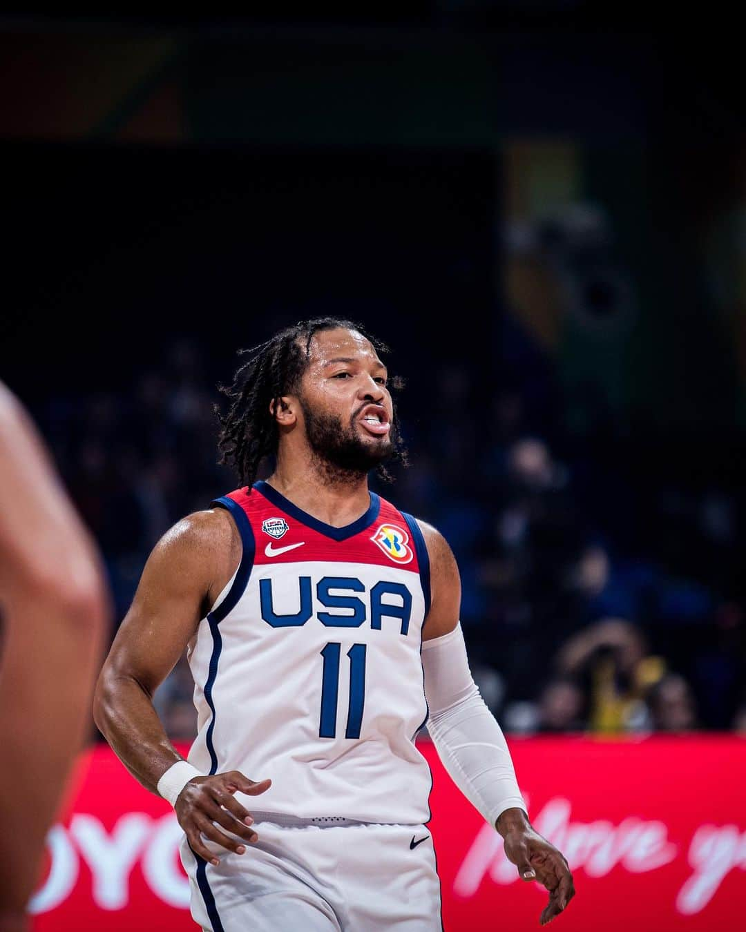 USA Basketballさんのインスタグラム写真 - (USA BasketballInstagram)「Thank you, @usabasketball! Manila loves you 🫶 🇺🇸  #FIBAWC x #WinForUSA」9月10日 20時58分 - usabasketball