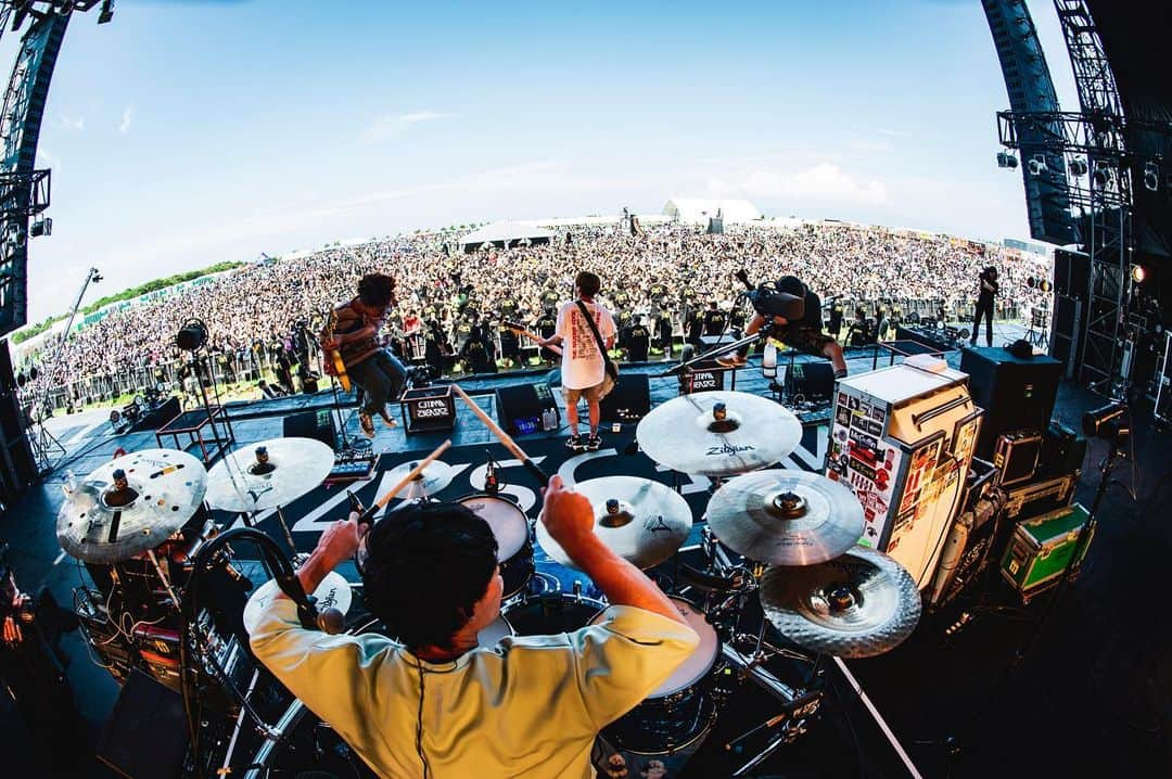 04 Limited Sazabysさんのインスタグラム写真 - (04 Limited SazabysInstagram)「. 9/10(日) 泉大津フェニックス 『HEY-SMITH Presents OSAKA HAZIKETEMAZARE FESTIVAL 2023』  📸 @ninjajon」9月10日 20時53分 - 04limitedsazabys_official