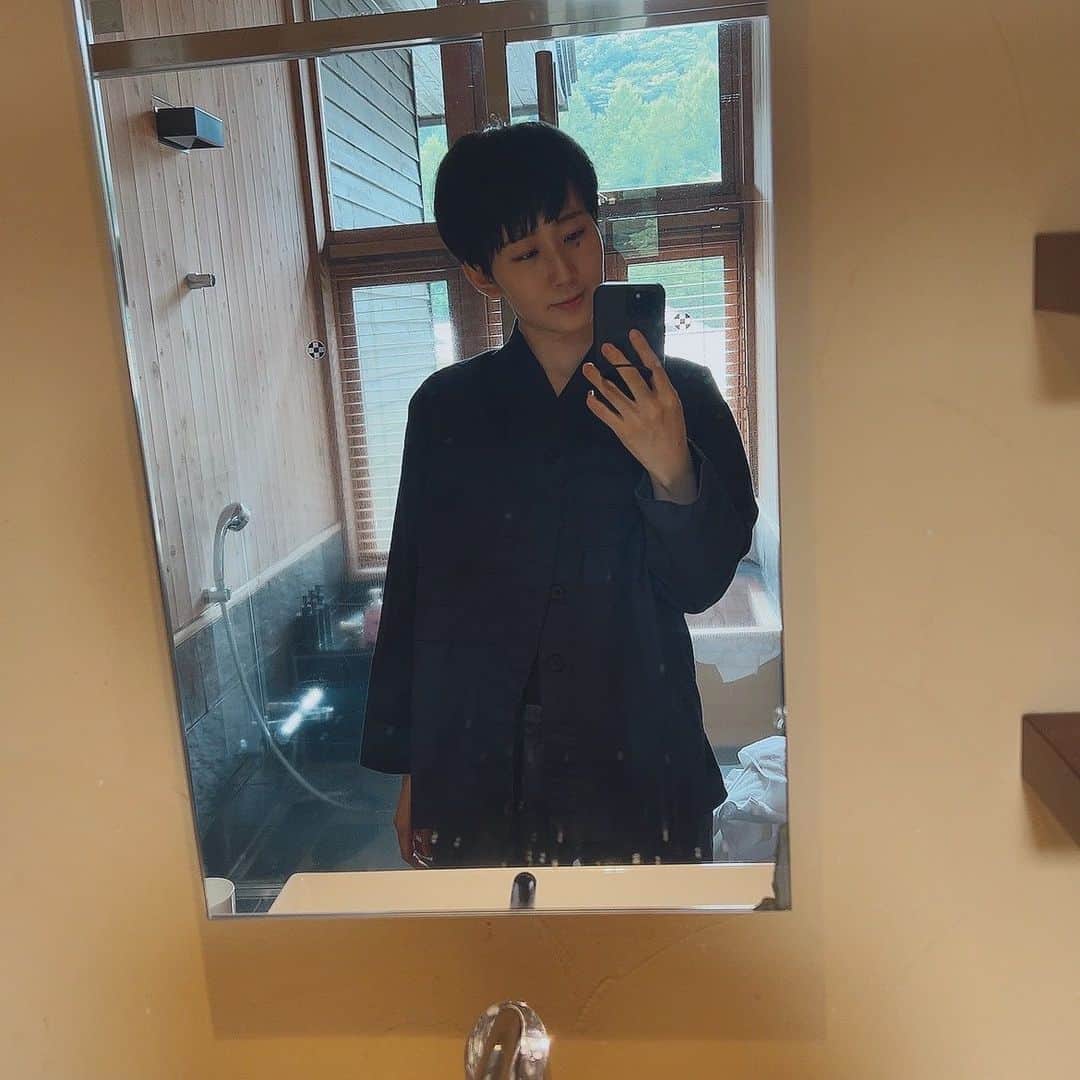 ぱちおまるさんのインスタグラム写真 - (ぱちおまるInstagram)「旅写真📷 温泉と緑に癒されたぁ🟢すぅはぁ」9月10日 21時05分 - pachiomaru