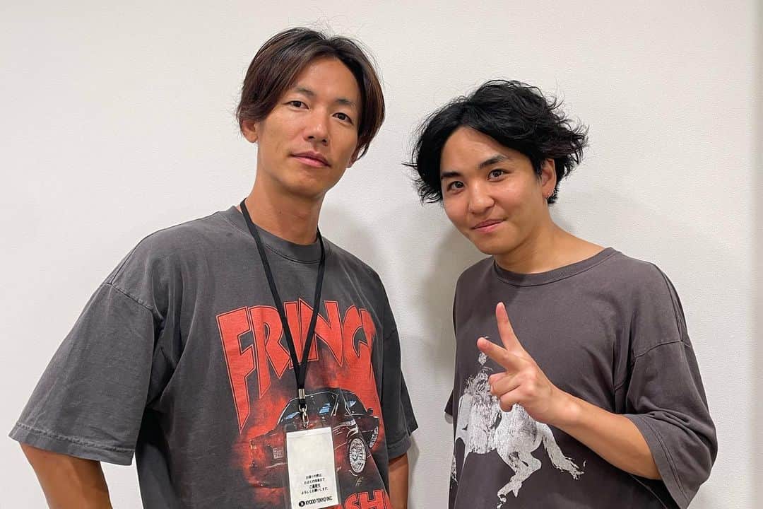 ねぎのインスタグラム：「2023.9.10 さいたまスーパーアリーナ SAMRISE Festival ありがとうございました！  豪華すぎる面々に囲まれて素敵な1日でした。 楽しいフェスだったなー！ ご飯もおいしかった🤤  大好きなUVERworldドラムの真太郎さんともお写真撮っていただいた🤤 イケてるお兄さん過ぎて大好きです☺️」