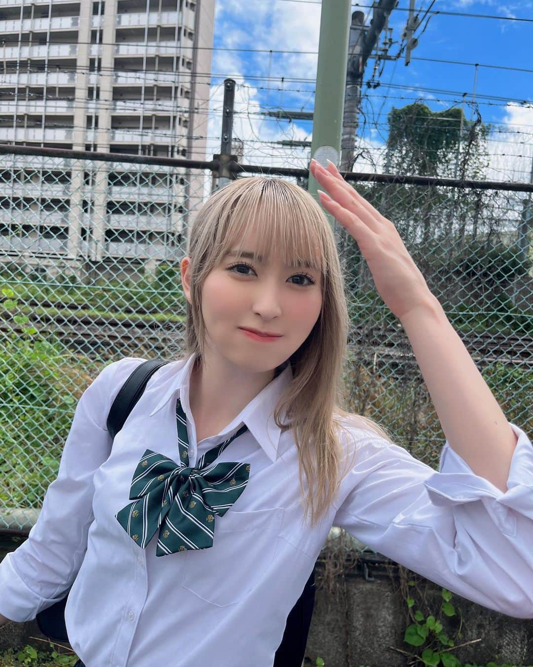 川中子奈月心さんのインスタグラム写真 - (川中子奈月心Instagram)「お写真いっぱいだよ〜🌧🚃 #デートの後22時   ♡♡♡ #ljk  #05 ♡♡♡」9月10日 21時42分 - kawanago__natsumi