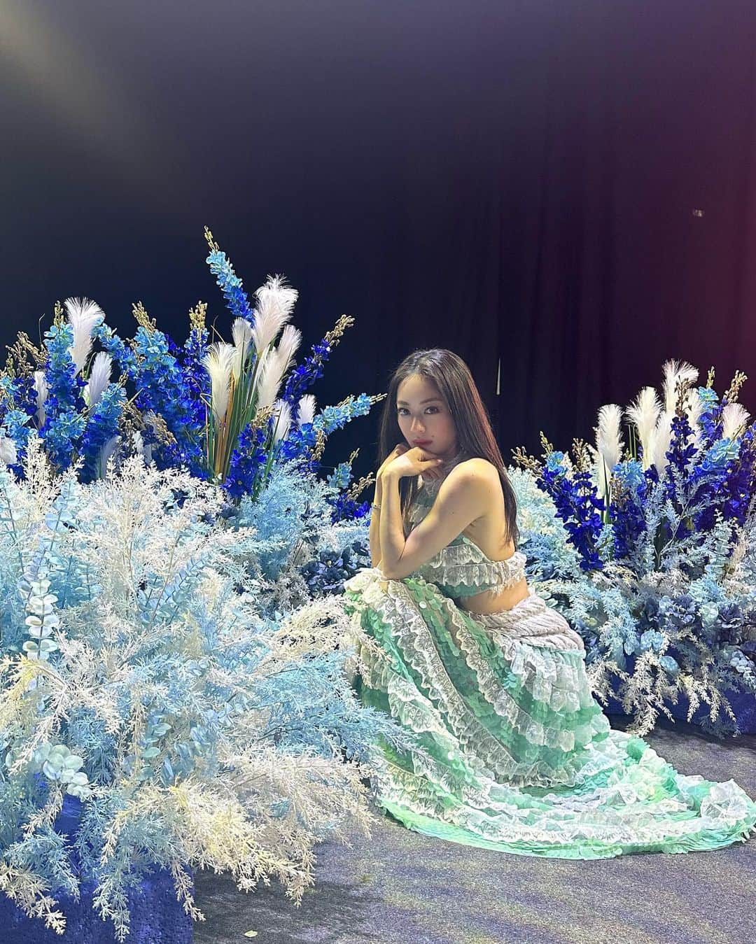 のインスタグラム：「Mermaid Concept🧜‍♀️💕 Congratulations @kanalili ✨ This collection was delicate, detailed, elegant, yet sexy. The show was sparkling with a story and made me feel like I was in Disneyland✨✨✨👏 Thank you for having me🥰🙏」