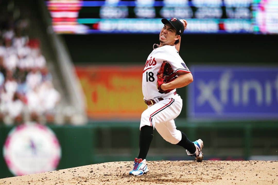 前田健太さんのインスタグラム写真 - (前田健太Instagram)「☆☆☆☆ Great team win!  4th win of the season!!  4勝目。 久しぶりの勝ち星です。 シーズンも残り少し チームは首位です！ 優勝目指して、そしてチームの勝利に貢献できるように次の登板も頑張ります！  ちなみに通算160勝目みたいです。 先は長いけどコツコツ頑張ります😤  #メッツ戦 #4勝目 #次も #頑張ります」9月10日 22時10分 - 18_maeken