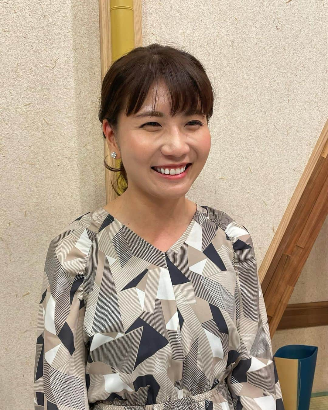 東條麻依子さんのインスタグラム写真 - (東條麻依子Instagram)「プライド衣装とヘアメイク🍇 秋めいてきました🍁 . 👗Te chichi  💇‍♀roijir   #衣装#テチチ#roijir#アナウンサー #プライドせとうち経済のチカラ#東條麻依子#女子アナ#インスタ#instagood #instagram #instalove#instafashion #hair #hairstyle#fashion#岡山#香川 #秋コーデ」9月10日 22時12分 - maiko_tojo