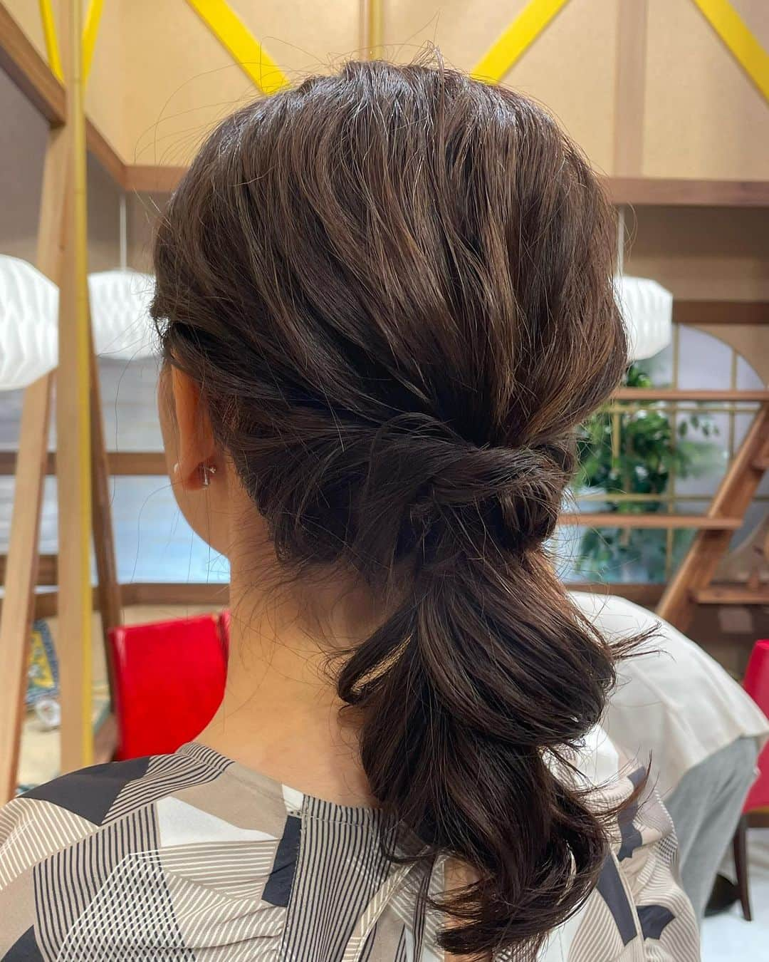 東條麻依子さんのインスタグラム写真 - (東條麻依子Instagram)「プライド衣装とヘアメイク🍇 秋めいてきました🍁 . 👗Te chichi  💇‍♀roijir   #衣装#テチチ#roijir#アナウンサー #プライドせとうち経済のチカラ#東條麻依子#女子アナ#インスタ#instagood #instagram #instalove#instafashion #hair #hairstyle#fashion#岡山#香川 #秋コーデ」9月10日 22時12分 - maiko_tojo