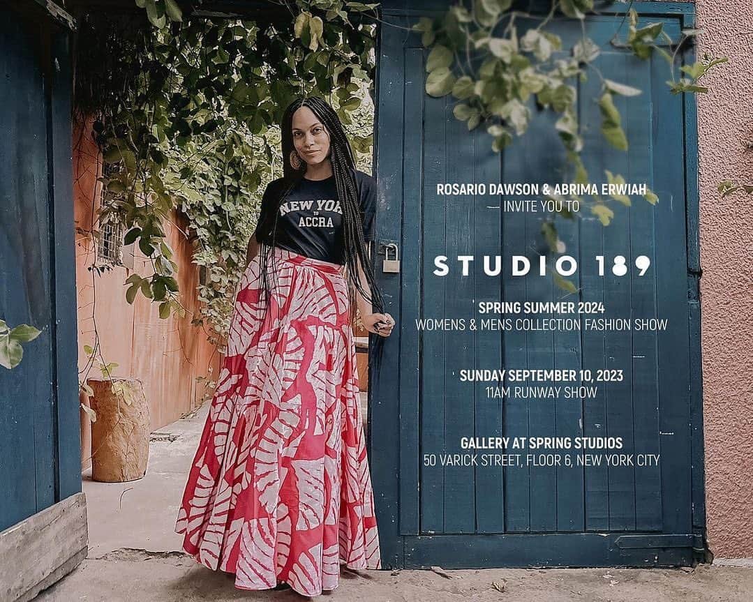 ロザリオ・ドーソンのインスタグラム：「Today is our big @studiooneeightynine day! Please join us at 11am for a livestream of our Spring Summer 2024 Collection Fashion Show today at 11am. We are live-streaming on instagram and YouTube. #studio189 #fashionrising #nyfw」