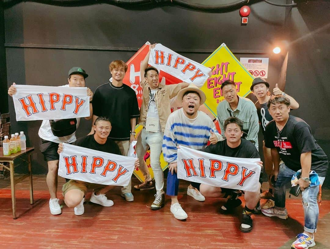 HIPPYさんのインスタグラム写真 - (HIPPYInstagram)「HIPPY 初の横浜でのワンマンライブ  ヒーローアイランド計画 YOKOHAMA  　　　　～We Can Make It～  満員御礼！チケットSOLD OUTを記録！  あなたの人生における大切な1日を このライブに捧げてくれて 本当に本当にありがとうございました！  YOKARO-MON  TAKUYA HIRO YUDAI MASARU  erica  最高に彩ってくれる仲間がいてくれて 力を貸してくれて与えてくれて  会場のみんなが励みをくれて まじすんごい盛り上がりの愛の空間 心からありがとう  試合終わりに駆けつけてくれた ベイスターズの大和選手！牧選手！益子選手！  最高のサプライズをありがとうございました！  僕含め、みんなラッキーだったね♪  奇跡と出逢いが重なり 支えてくださる皆さんのおかげで 最高にステージに導いてもらいました。  この気持ちを忘れず 1歩1歩コツコツとまた次の横浜公演へ 全国各地でのワンマンツアーに向けて 紅白歌合戦目掛けて歌います。  今週は東京でみっちり制作で 週末はTKOさんのツアーです  9/16 鳥取県 『TKOコント 47都道府県ツアー』ゲスト出演 9/17 山口県 『TKOコント 47都道府県ツアー』ゲスト出演 9/18 広島県 『TKOコント 47都道府県ツアー』ゲスト出演 10/1 大阪「音色 〜10th Anniversary〜」 10/6 長崎県にて 語り部の会 開催 10/7 福岡県 『かすや商工祭』 10/8 沖縄県 『うんなまつり』 10/15 広島県 『山陽女子短期大学祭』 10/22 香川県 HIPPY １時間LIVE予定  10/29（日）兵庫県三宮LiveHallクラブ月世界 HIPPY × 酒井法子⟡ 2マンライブ ※チケット絶賛発売中 http://hippy-web.com/schedule/20231029.shtml  11/12（日） PEACE STOCK 78' HIROSHIMA 2023 ※チケット絶賛発売中 http://hippy-web.com/schedule/20231112.shtml  HIPPYスケジュール詳しくはコチラ http://hippy-web.com/schedule/」9月11日 8時52分 - _____hippy_____