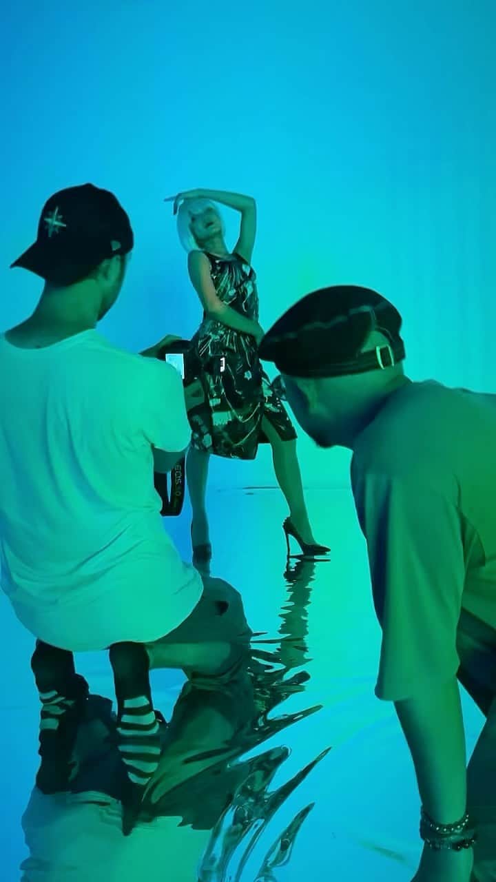 松隈ケンタのインスタグラム：「I will create an artistic work while trying various lighting and pose angles.」
