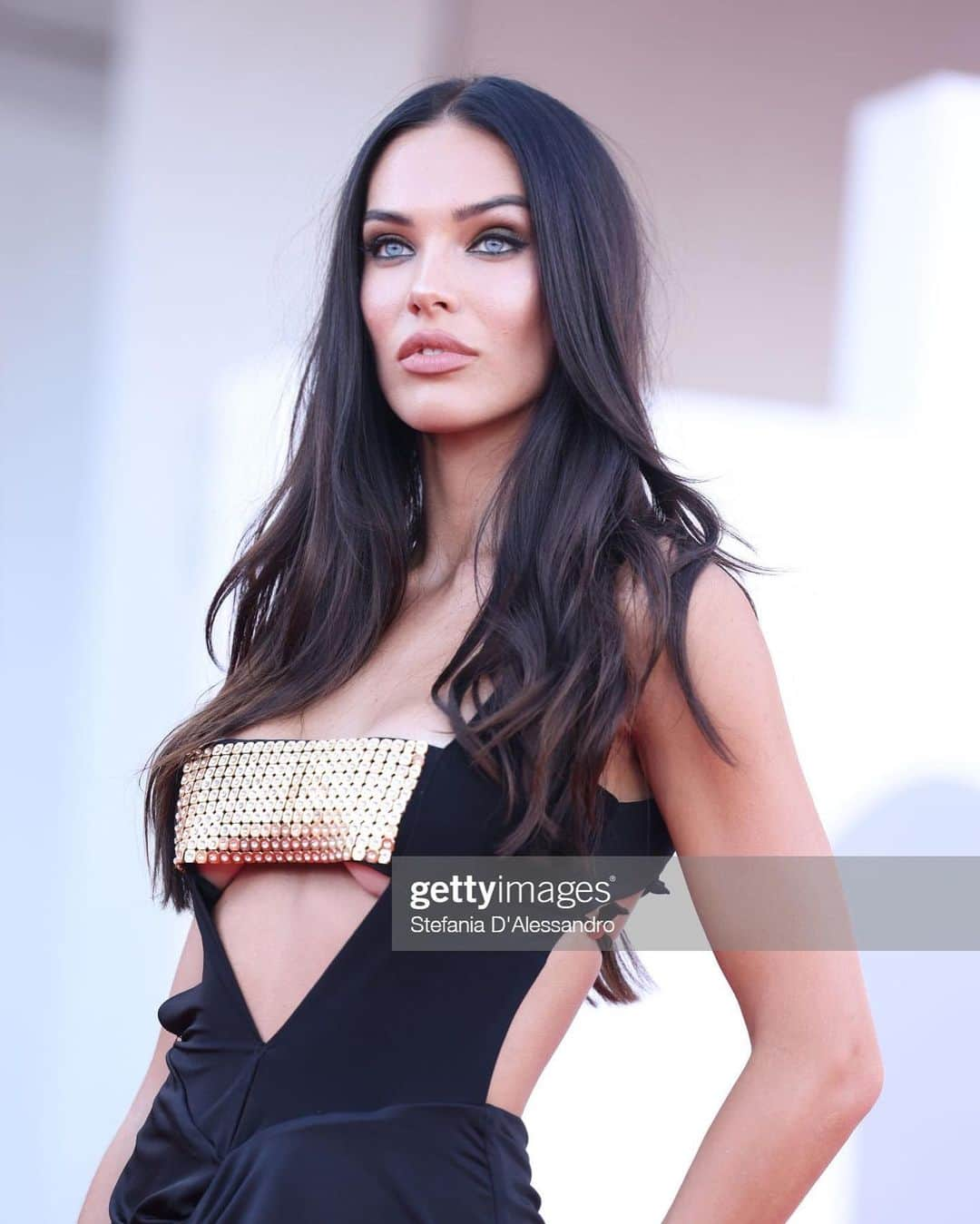 DASHA Dのインスタグラム：「Day 8 Venice Film Festival  #venezia80 #redcarpet  . Dress @violaandvesper  . . . . , . . #modelshoot #venicefilmfestival #venezia #redcarpetstyle #makeup #italia @brosgroupitalia」