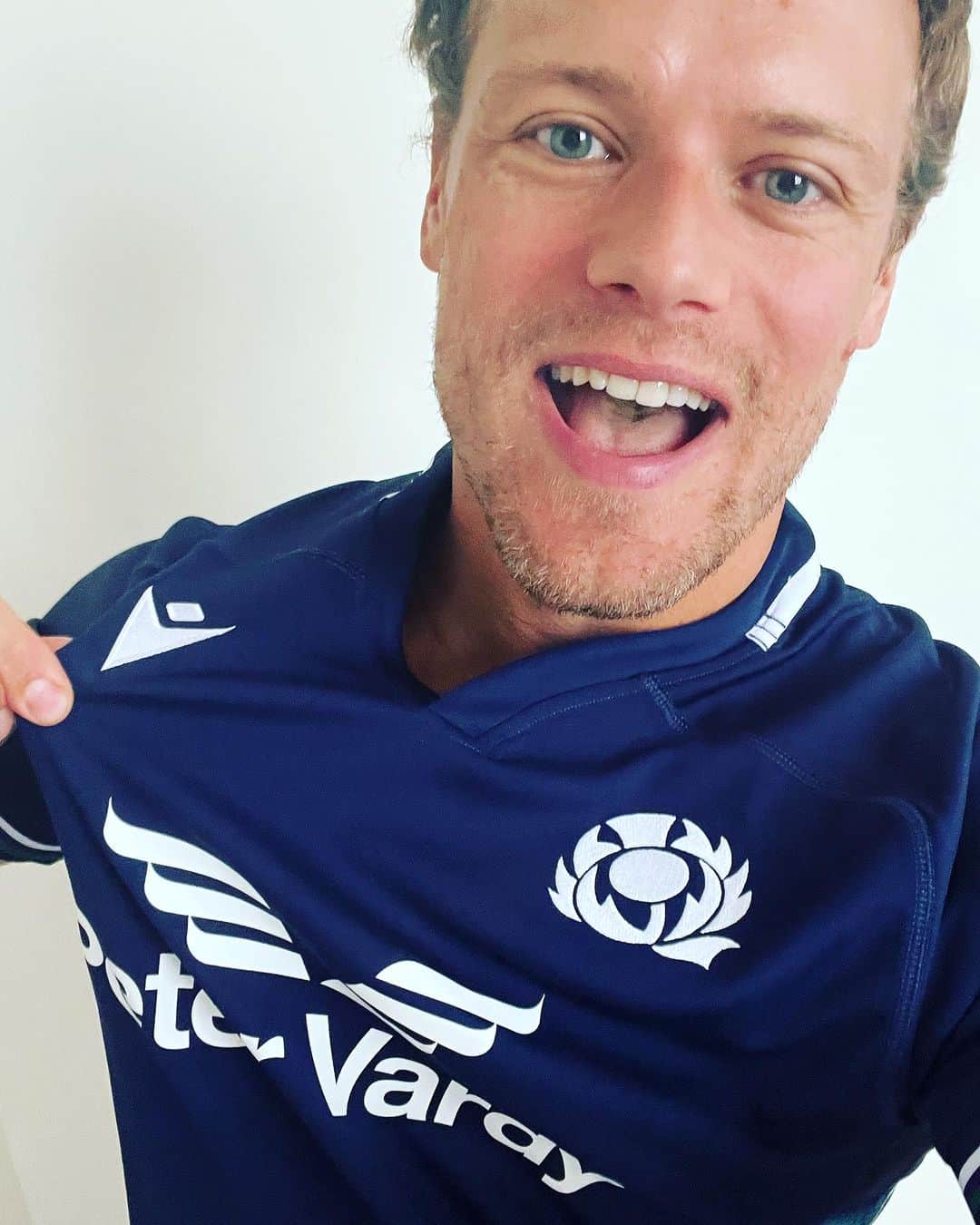サム・ヒューアンのインスタグラム：「LETS GO @scotlandteam 🏴󠁧󠁢󠁳󠁣󠁴󠁿🙌 💙💙💙💙💙💙💙 @rugbyworldcup」