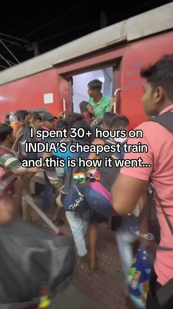 Earth Picsのインスタグラム：「@dnzh.travels - India’s 🇮🇳 cheapest train 🚂 would you?」