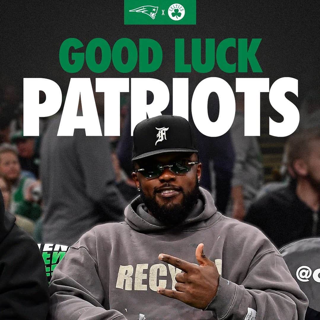 ボストン・セルティックスのインスタグラム：「Football Sundays are officially back 🙌🏈 Good luck this season, @patriots」