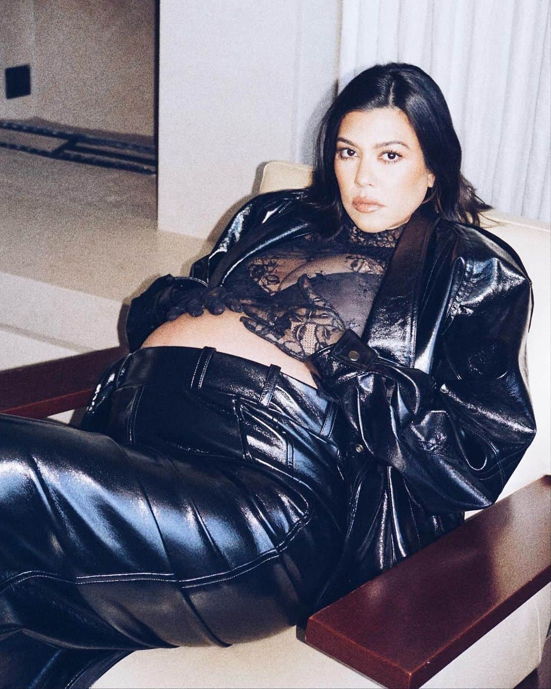 コートニー・カーダシアンさんのインスタグラム写真 - (コートニー・カーダシアンInstagram)「pregnancy is so empowering.」9月11日 1時08分 - kourtneykardash