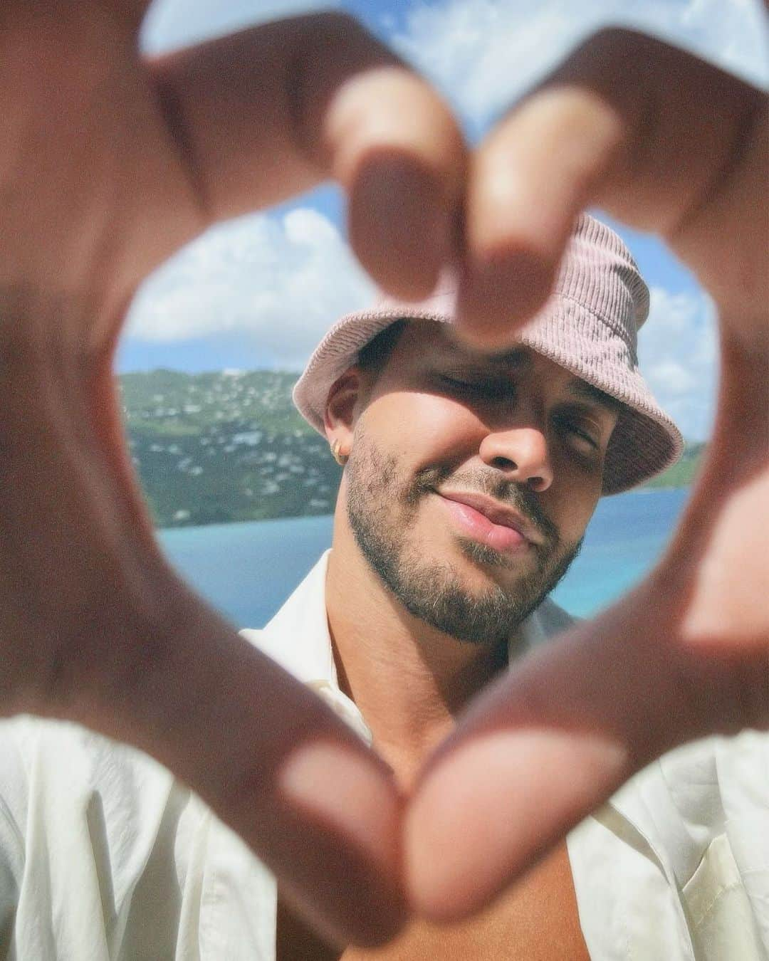 プリンス・ロイスさんのインスタグラム写真 - (プリンス・ロイスInstagram)「Que es el amor para ti??」9月11日 1時18分 - princeroyce