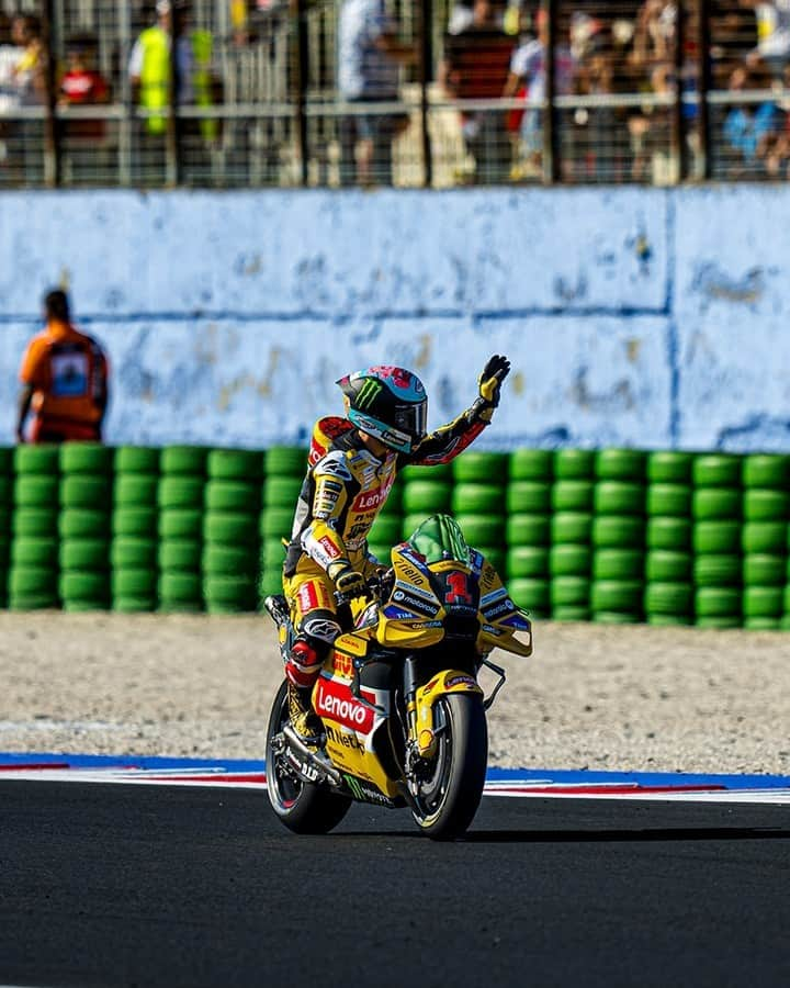 Lenovoのインスタグラム：「Race day at the #SanMarinoGP was nothing short of amazing! Congratulations to @pecco63 for a podium finish and a big shout-out to the @ducaticorse engineers for taking real-time data and enhancing performance on the track 🏆🏍   Learn more about our partnership at the link in our bio. #LenovoDucatiTeam」