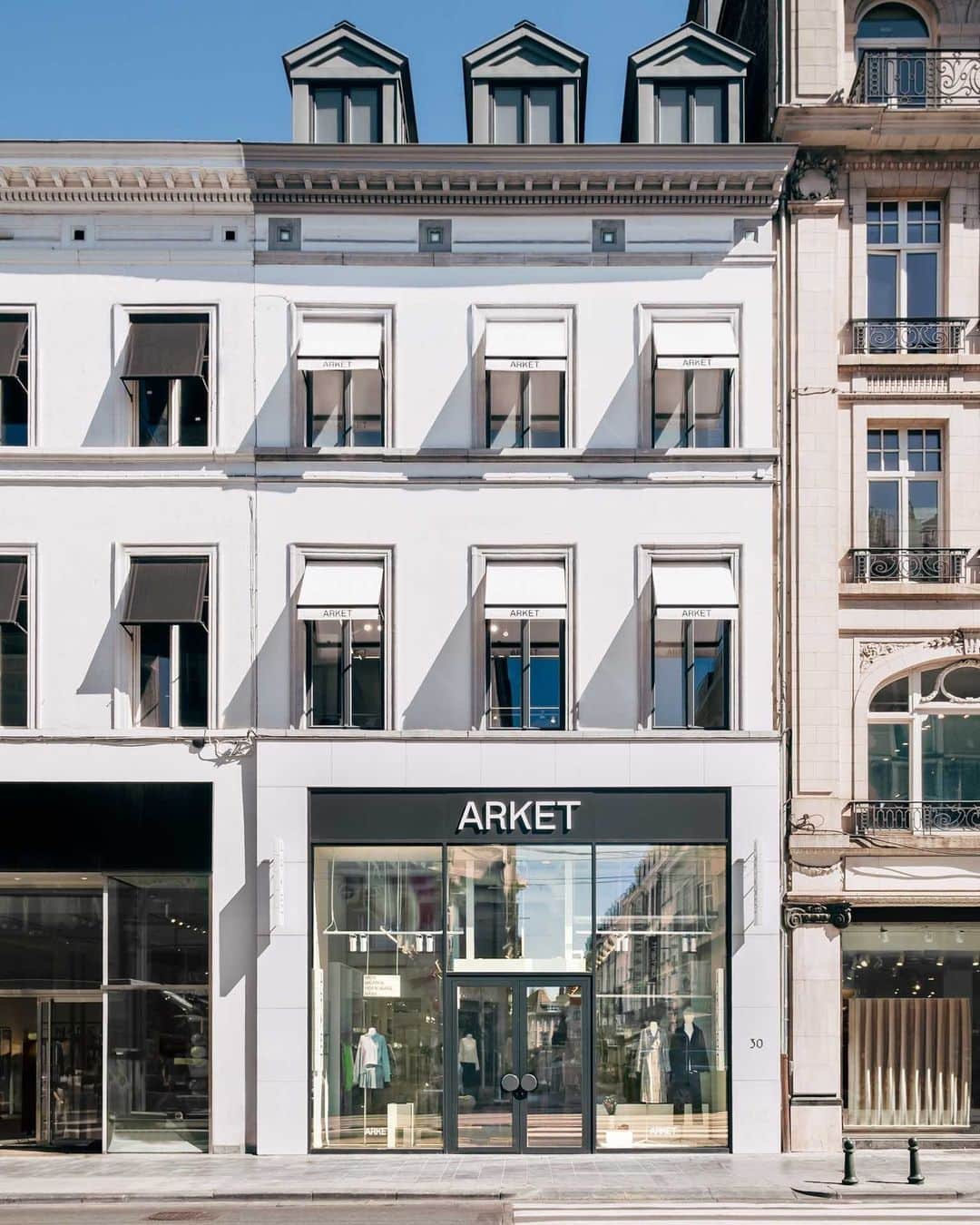 ARKETさんのインスタグラム写真 - (ARKETInstagram)「The new ARKET store in Brussels is now open. We hope to see you there soon. - #ARKET #Brussels」9月11日 3時00分 - arketofficial