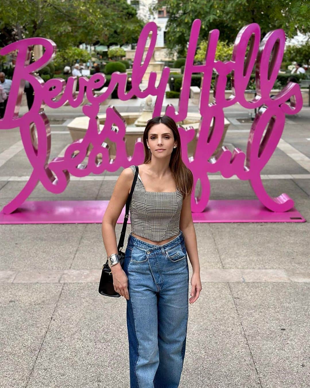 カロリーネ・セリコのインスタグラム：「Beverly Hills | is beautiful  Essa cidade tem meu coração 🤍  #CaCelicoViagem」