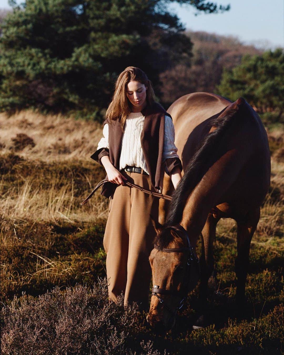 Mathilde Goehlerのインスタグラム：「Annonce. Can’t wait to share more of this collection with you ♥️」