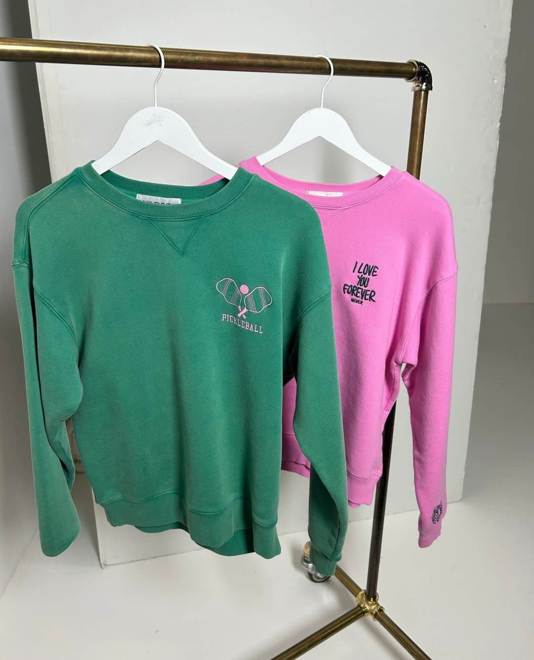 のインスタグラム：「SWEATER WEATHER - we're bringing color with us this fall, who's with us? 🙋⁠ ⁠ #wildfoxcouture」