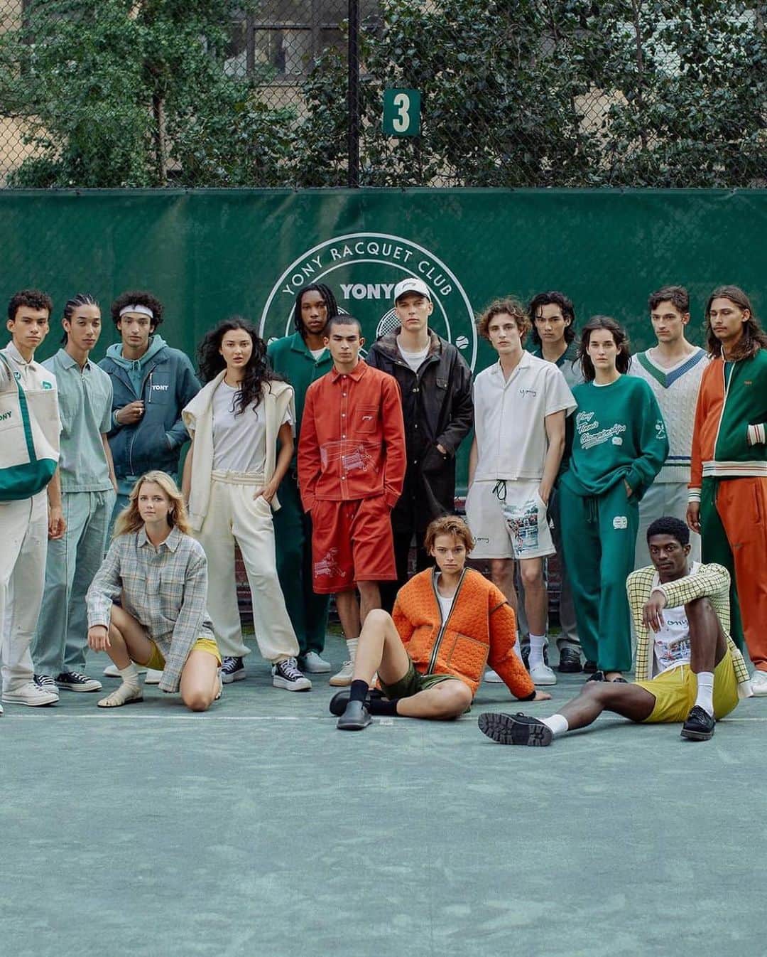 ケイト・ハリソンのインスタグラム：「@yony_la 🎾 #nywf」