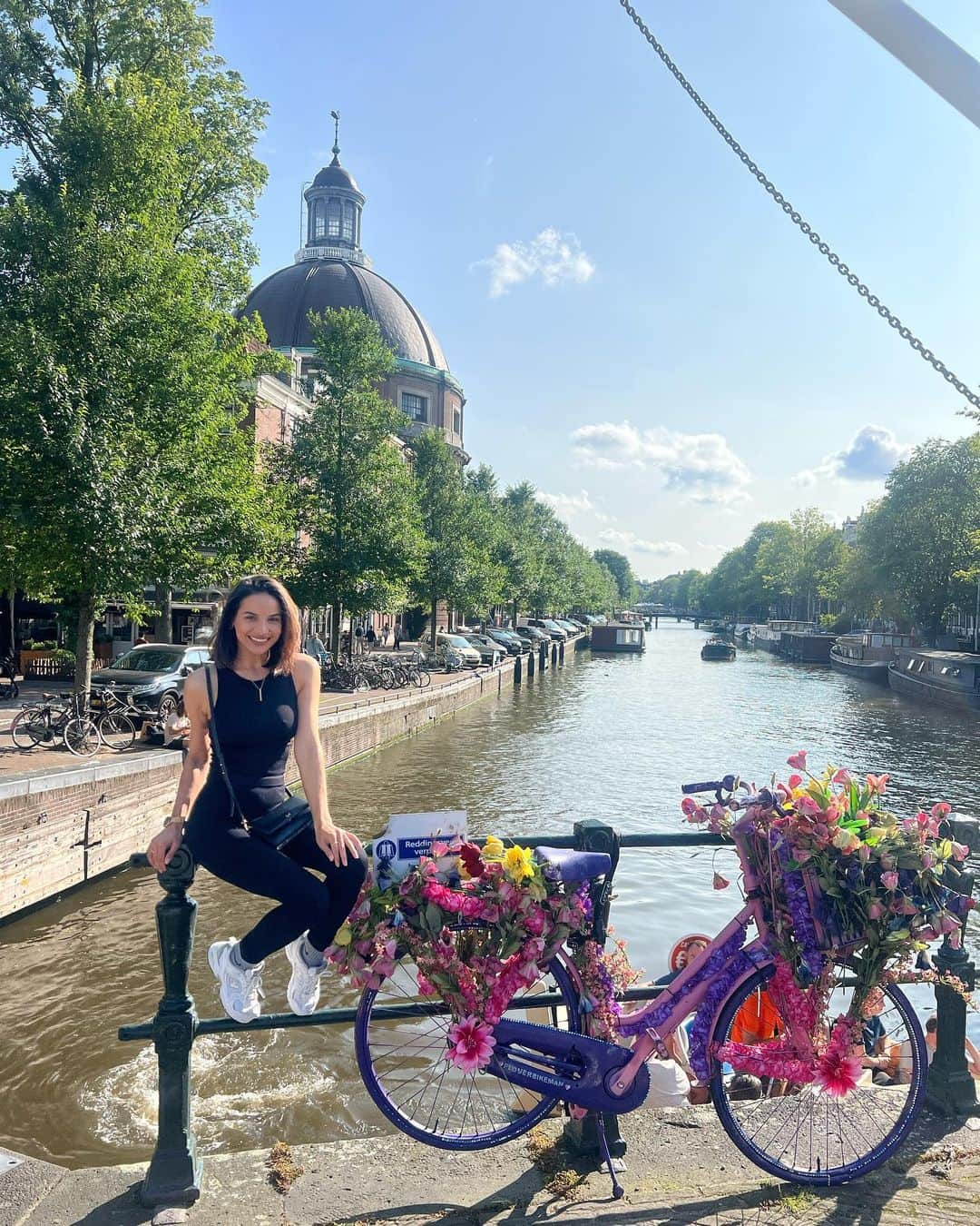 レイシー・バンハードさんのインスタグラム写真 - (レイシー・バンハードInstagram)「Let’s get lost 🌈  #amsterdam #girlstrip #mumlife #coparenting」9月11日 4時58分 - lacey_shameela