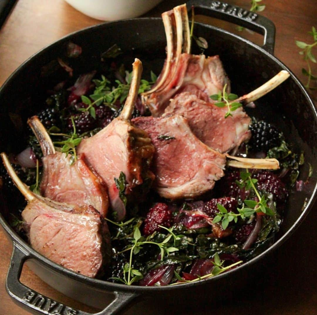 ナイジェラ・ローソンさんのインスタグラム写真 - (ナイジェラ・ローソンInstagram)「Meanwhile, over on @foodim, this gorgeous photo by @tenementkitchen of Bramble Lamb is #postoftheweek. And you can find out more about it on the @foodim insta page」9月11日 5時12分 - nigellalawson