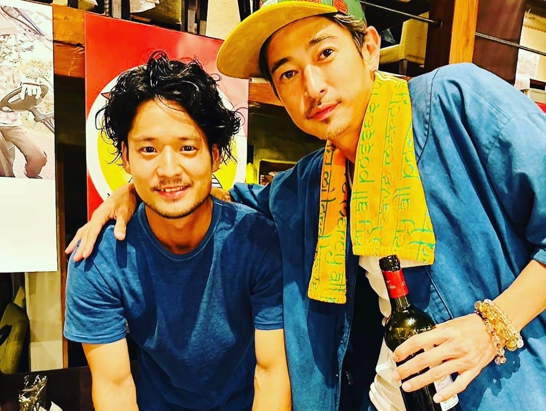 窪塚洋介さんのインスタグラム写真 - (窪塚洋介Instagram)「Volare 9周年 おめでとさんです🥗✨  in Between Bluesの藍染や素敵な仲間たちとDJと、 元気なフード＆ドリンクに囲まれて、 楽しい1日を過ごさせてもらいました♪」9月11日 6時06分 - yosuke_kubozuka