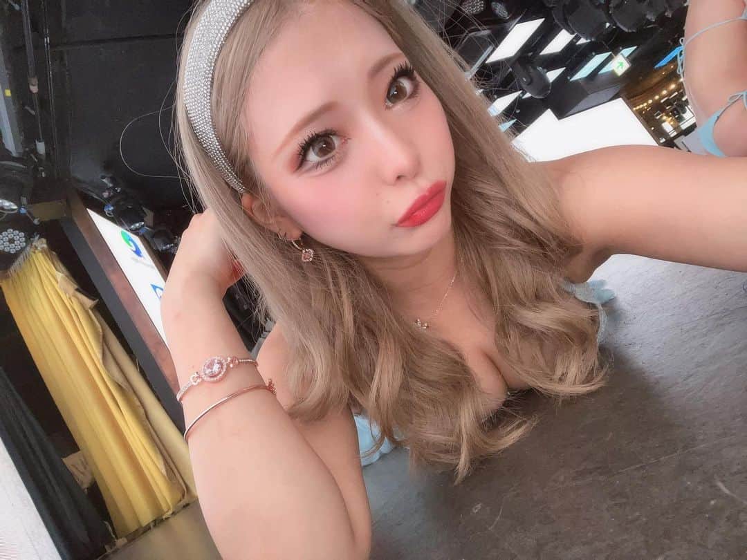 ありえのインスタグラム：「💙💖💙💖💙 : : (´・ω・｀) . .  #バーレスク大阪 #バーレスク東京 #バーレスク大阪ありえ #北新地 #インスタ映え #ホスト  #韓国メイク  #童顔女子  #実物とは異なります   #burlesqueosaka  #burlesquetokyo」