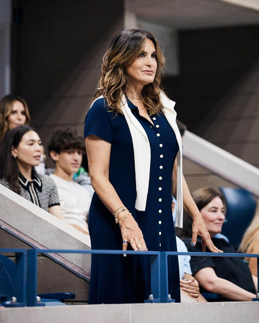 Polo Ralph Laurenさんのインスタグラム写真 - (Polo Ralph LaurenInstagram)「Dressed in #PoloRLStyle, #MindyKaling joins us in the #RalphLauren suite at the @USOpen.  Also in attendance are #LaurenBushLauren, #DavidLauren, #EllenPompeo, #DianeKeaton, #YvonneOrji, #EbonMossBachrach, and #MariskaHargitay wearing #PoloRalphLauren and @RalphLauren.  #RLTennis #USOpen」9月11日 6時46分 - poloralphlauren