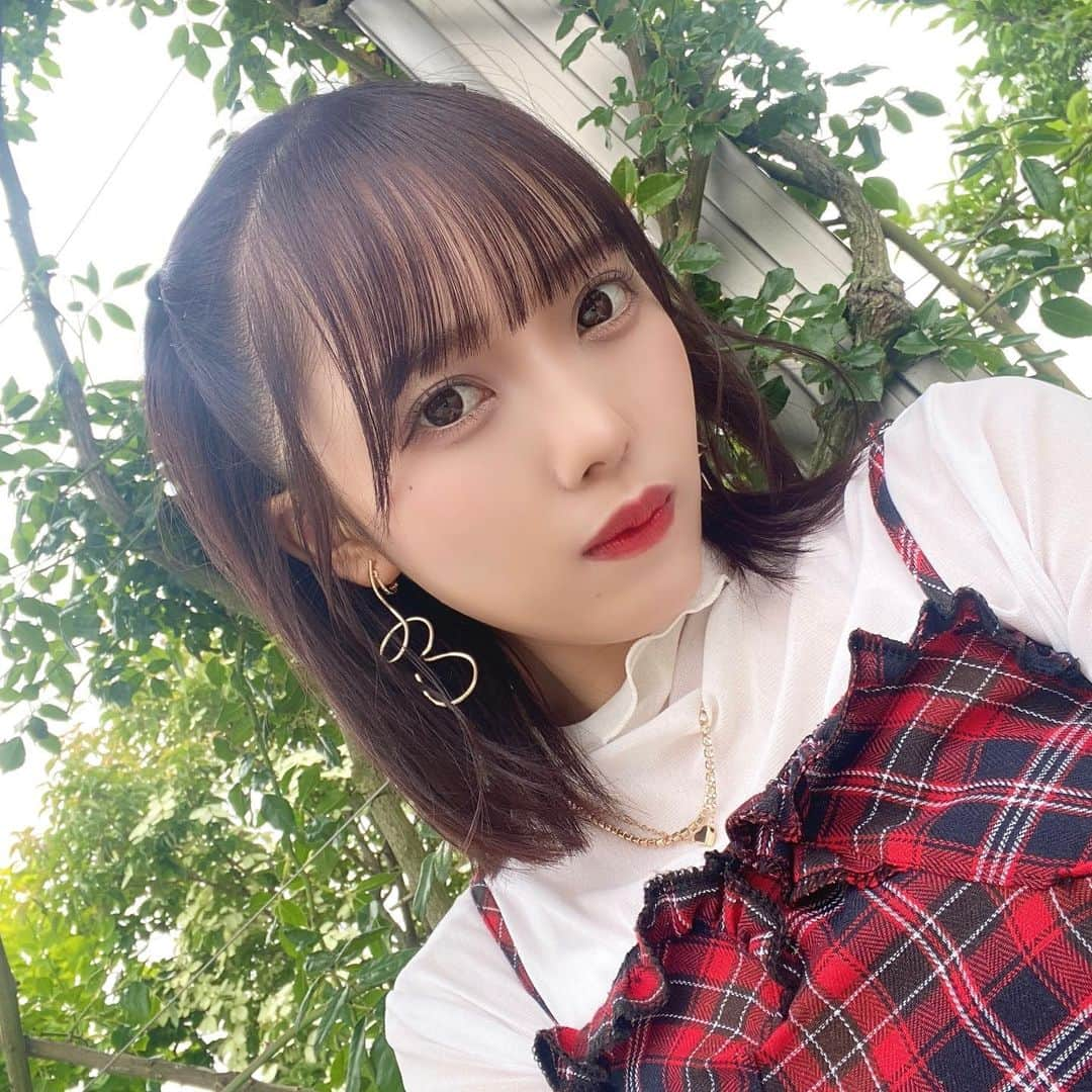 落合希来里さんのインスタグラム写真 - (落合希来里Instagram)「♥♡  特典映像の日の！ 最近はレッスンでもプライベートでも カーゴパンツ愛用者です🦭  このイヤリングは何型っていうんだ〜 不思議でお気に入りなんだ〜🦭  #きらまむすたいる」9月11日 18時31分 - _ochiaikirari_