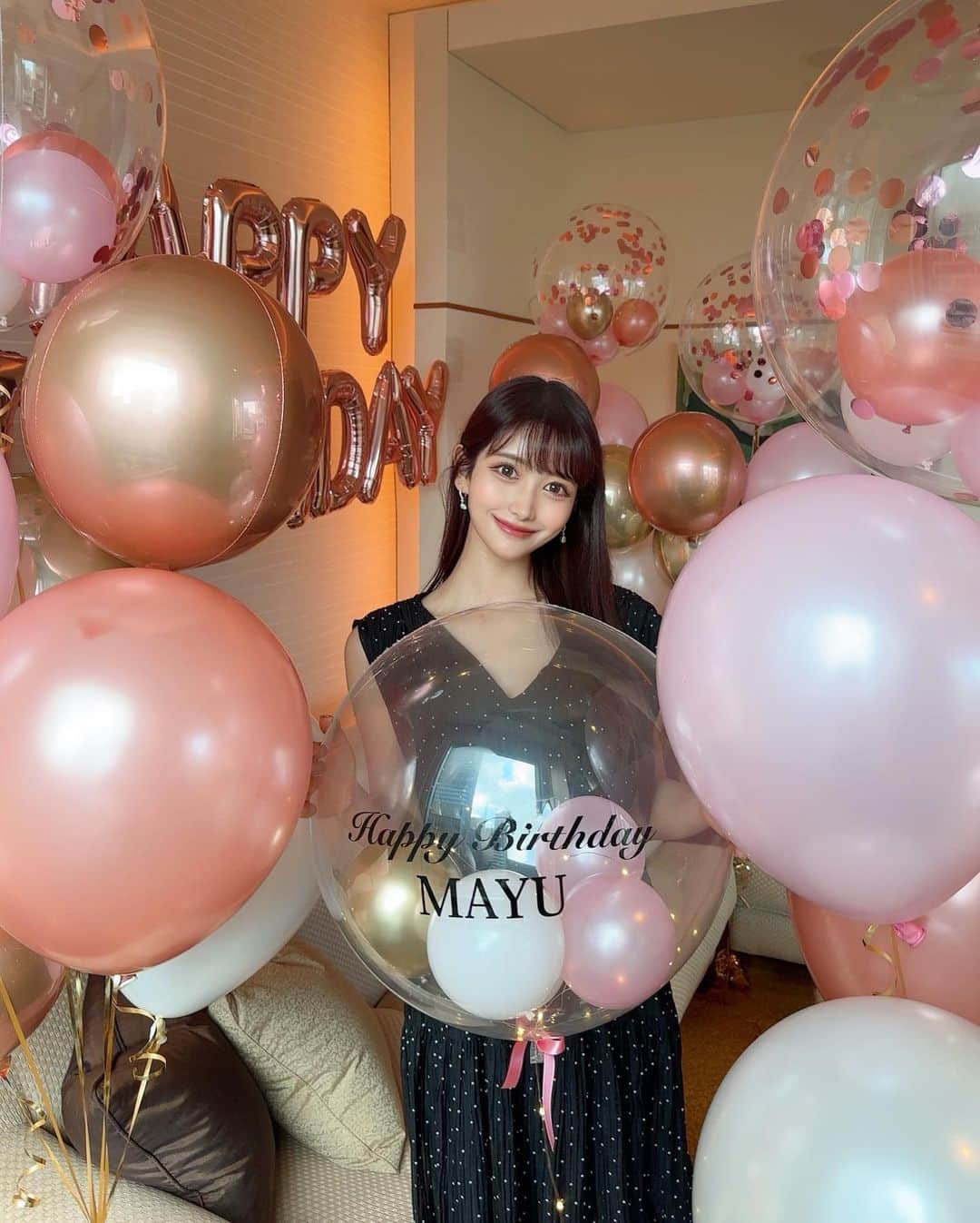 MAYUさんのインスタグラム写真 - (MAYUInstagram)「. わーいっ👸💖🤍 みんな、お誕生日おめでとうコメントありがとう！💖 . とっても嬉しいです😆🩷 . . #birthday#happybirthday#birthdaygirl#birthdayparty#balloons#balloon#balloondecor#japan#japanesegirl#誕生日#誕生日会#誕生日バルーン#バルーン装飾」9月11日 18時26分 - mayu.kina_golf