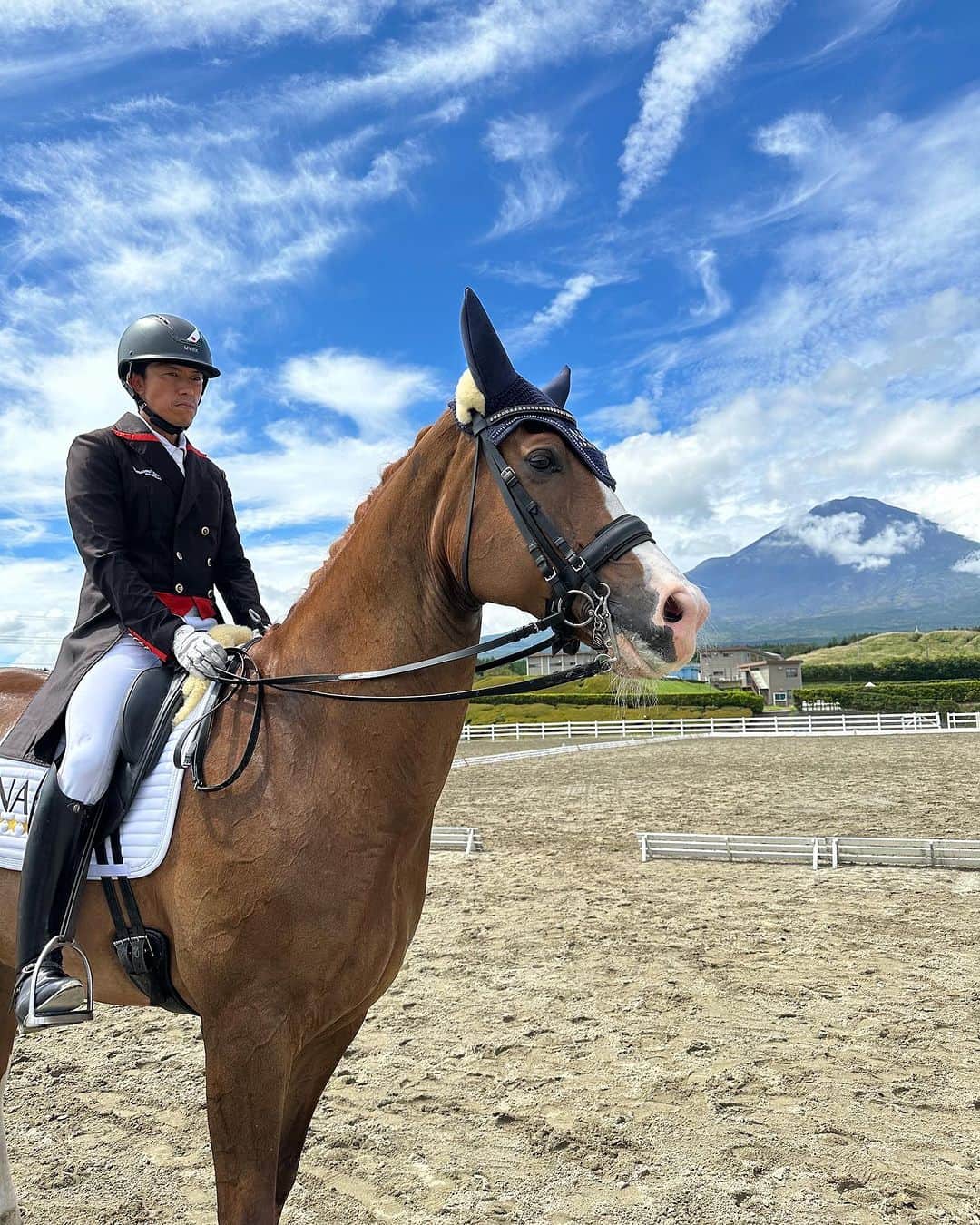 林伸伍のインスタグラム：「富士山より頭が高いインピー」