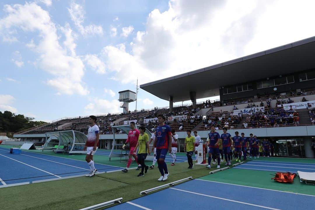 小谷祐喜さんのインスタグラム写真 - (小谷祐喜Instagram)「vsFC今治 1-1、引き分け  一日一日、一試合一試合に全てをぶつける🔥  一緒に戦ってくれるファン・サポーターと喜びを分かち合うために！  そして、大親友の拓郎と同じピッチで戦えたことが本当に嬉しかった👍  またピッチで会える日を楽しみに頑張ろう😁  #奈良クラブ #Jリーグ #奈良一体 #熱い応援ありがとうございました」9月11日 17時44分 - kotani0727