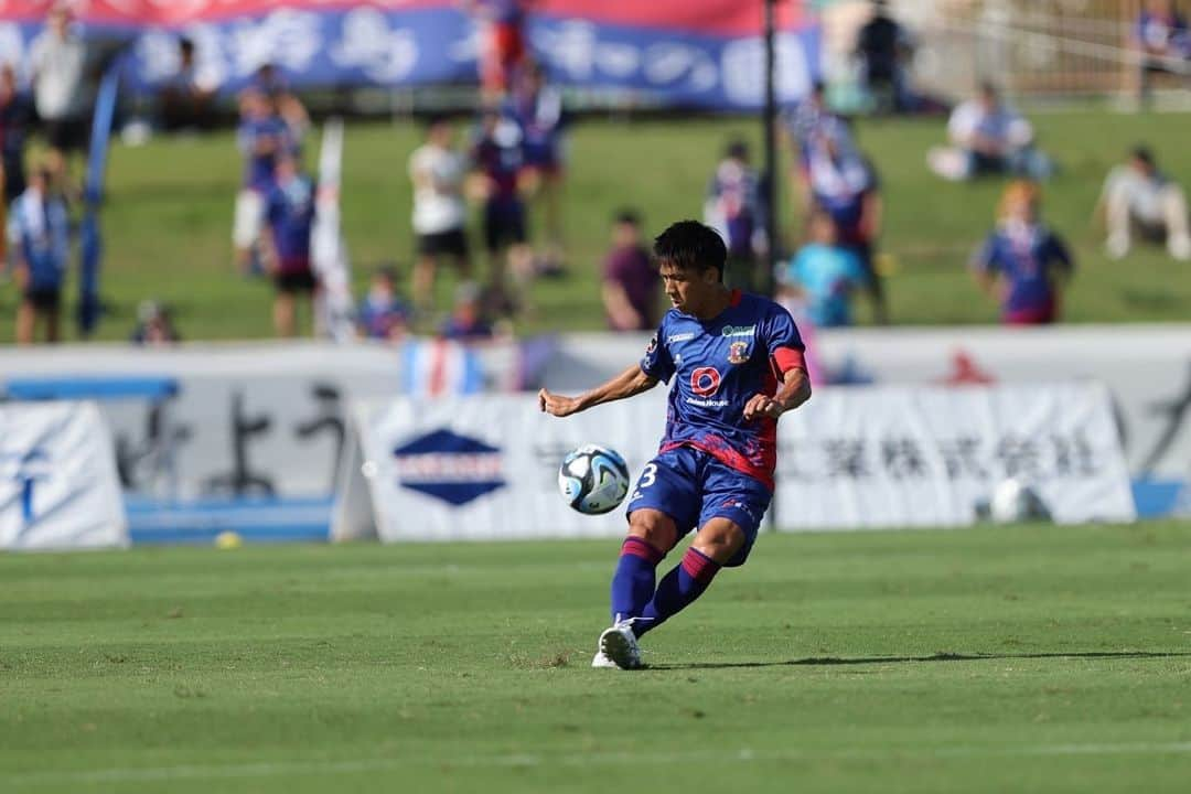 小谷祐喜さんのインスタグラム写真 - (小谷祐喜Instagram)「vsFC今治 1-1、引き分け  一日一日、一試合一試合に全てをぶつける🔥  一緒に戦ってくれるファン・サポーターと喜びを分かち合うために！  そして、大親友の拓郎と同じピッチで戦えたことが本当に嬉しかった👍  またピッチで会える日を楽しみに頑張ろう😁  #奈良クラブ #Jリーグ #奈良一体 #熱い応援ありがとうございました」9月11日 17時44分 - kotani0727