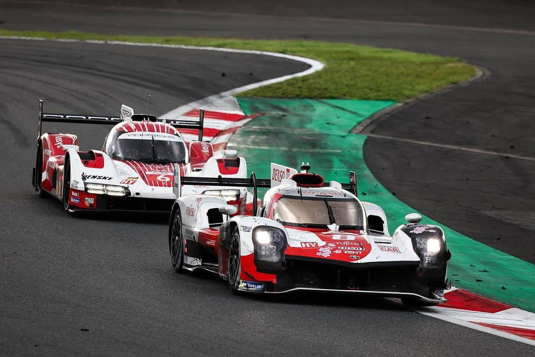 セバスチャン・ブエミさんのインスタグラム写真 - (セバスチャン・ブエミInstagram)「#6HFUJI It’s a perfect team result, everyone did a great job and now we can enjoy winning the manufacturers’ World Championship 🏆 It was such a tight race; I am sure the fans will have enjoyed that. Our car lost position at the start and then we lost time coming through the other Hypercars, so we decided to save a bit of fuel. Then Ryo had a very strong stint to put us back in contention, but it was an amazing race from car #7, congratulations to them! . . .  #AlpianBanking #gowago #cliniquenescens #redbull #moodcollection #WEC #fiawec #lmp1 #racingcar #racingdriver #lemans24h #WEC #Endurance #gr010hybrid #ToyotaGazoo #racing #motorsport #RedBull #RichardMille #lemans24 #24hdumans #MoodCollection #racingdriver #GoHyper #ToyotaGAZOORacing #PushingTheLimitsForBetter #sebastienbuemi #24hlemans #alpian #6hfuji」9月11日 17時55分 - sebastien_buemi