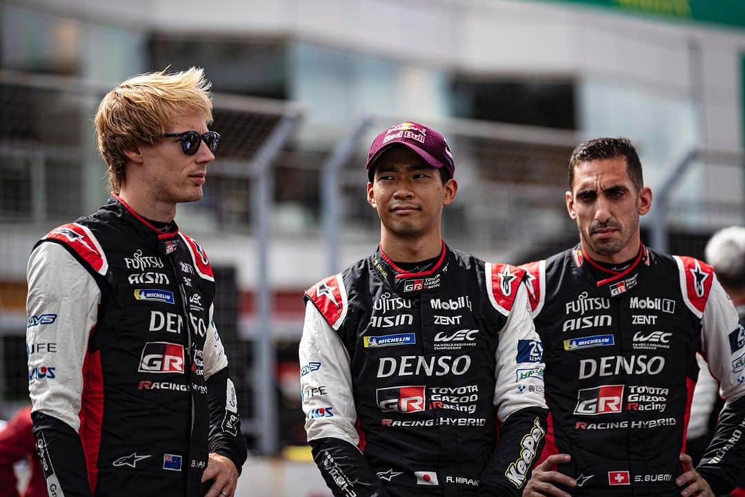 セバスチャン・ブエミさんのインスタグラム写真 - (セバスチャン・ブエミInstagram)「#6HFUJI It’s a perfect team result, everyone did a great job and now we can enjoy winning the manufacturers’ World Championship 🏆 It was such a tight race; I am sure the fans will have enjoyed that. Our car lost position at the start and then we lost time coming through the other Hypercars, so we decided to save a bit of fuel. Then Ryo had a very strong stint to put us back in contention, but it was an amazing race from car #7, congratulations to them! . . .  #AlpianBanking #gowago #cliniquenescens #redbull #moodcollection #WEC #fiawec #lmp1 #racingcar #racingdriver #lemans24h #WEC #Endurance #gr010hybrid #ToyotaGazoo #racing #motorsport #RedBull #RichardMille #lemans24 #24hdumans #MoodCollection #racingdriver #GoHyper #ToyotaGAZOORacing #PushingTheLimitsForBetter #sebastienbuemi #24hlemans #alpian #6hfuji」9月11日 17時55分 - sebastien_buemi