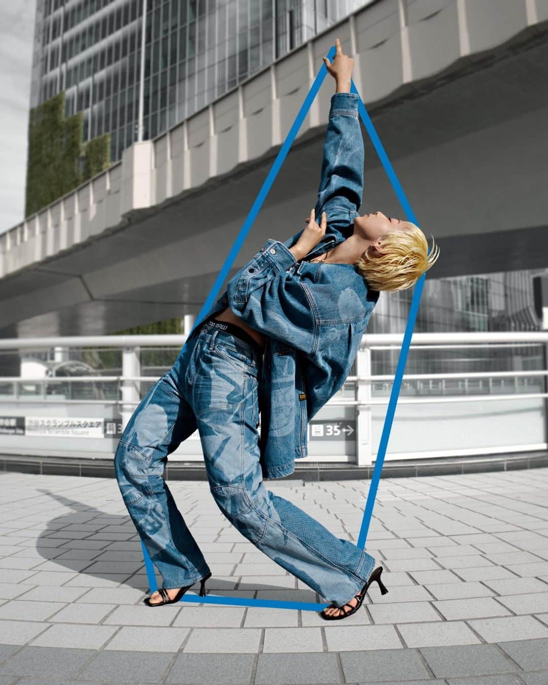 G-Star RAW Japanさんのインスタグラム写真 - (G-Star RAW JapanInstagram)「From denim to dance. 表現者のための3Dデニム、G-Star Elwood.   #GStarRAW #GStarRAWjapan #GStarElwood #3Dデニム」9月11日 18時00分 - gstarraw_jp