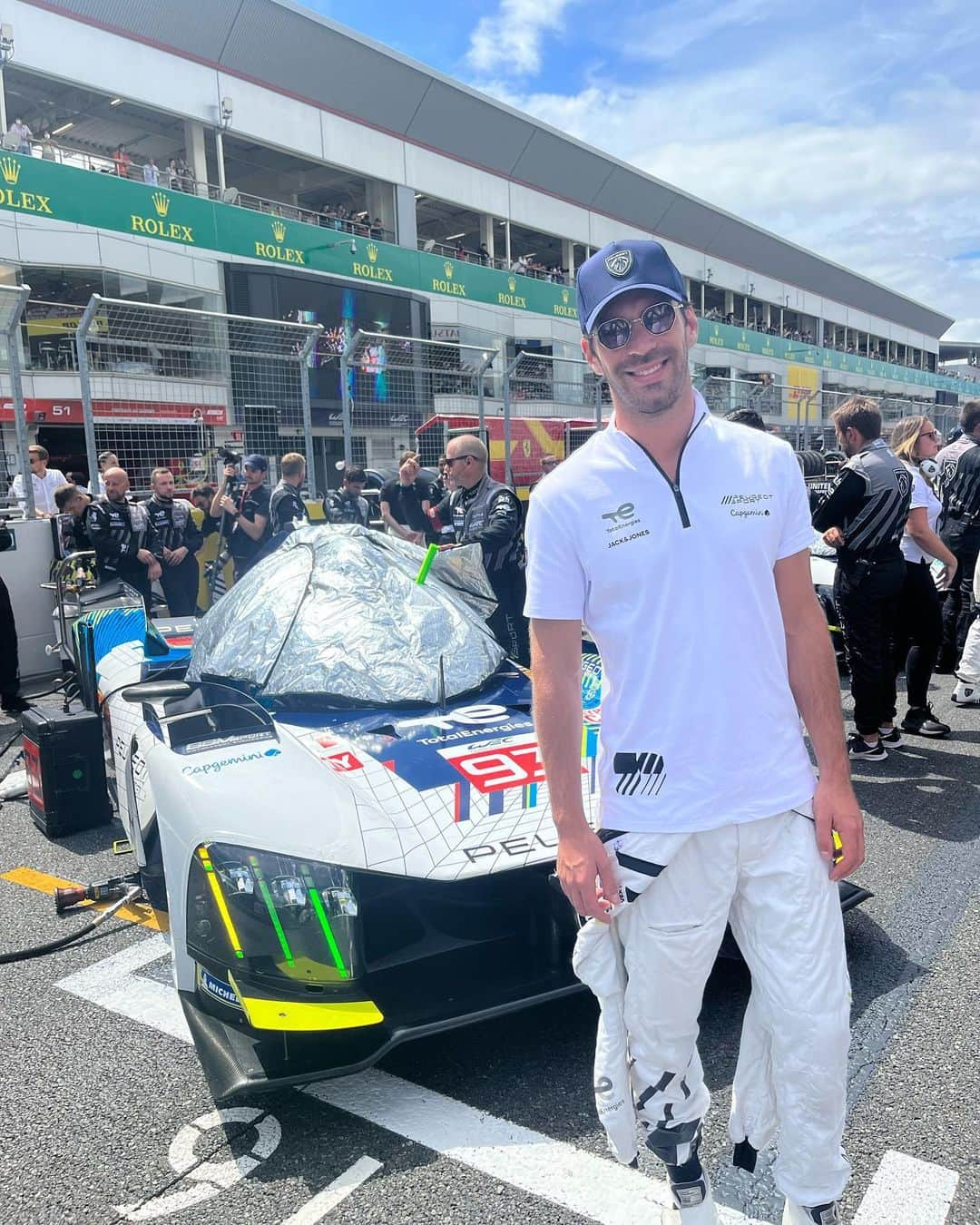 ジャン＝エリック・ベルニュさんのインスタグラム写真 - (ジャン＝エリック・ベルニュInstagram)「Always a pleasure to come race in Japan. The race for us didn’t go very well, we lacked pure performance which means we had a pretty lonely race. We keep working and we won’t give up!The journey is a long one but I’m sure we will reach our destination soon enough 🙌🏼 Arigato 🇯🇵」9月11日 18時09分 - jeanericvergne