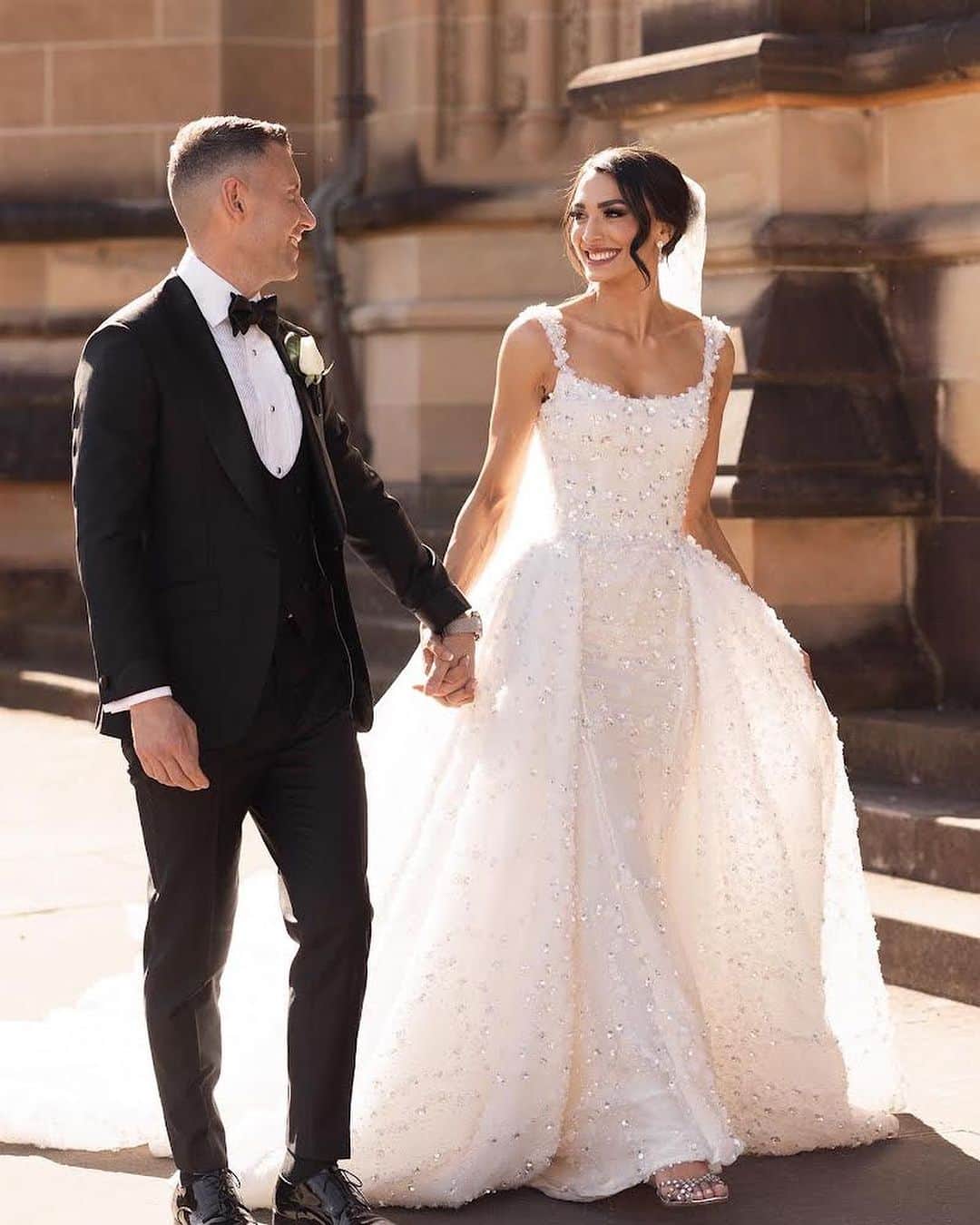 のインスタグラム：「A modern romance for our bride Victoria who wears custom STEVEN KHALIL. #stevenkhalil #stevenkhalilbride  @emiliobphotography」