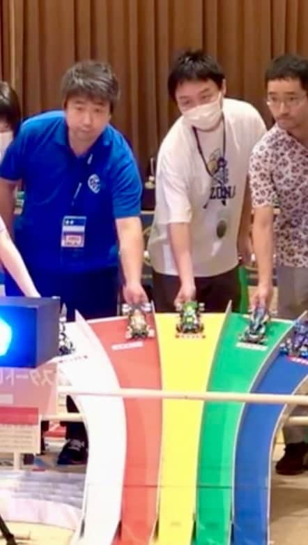 ミニ四駆のインスタグラム：「. 【ミニ四駆 ジャパンカップ2023 北海道大会‪】‬ 🏁トライアルクラス優勝決定戦  #ミニ四駆  #mini4wd  #tamiyamini4wd」