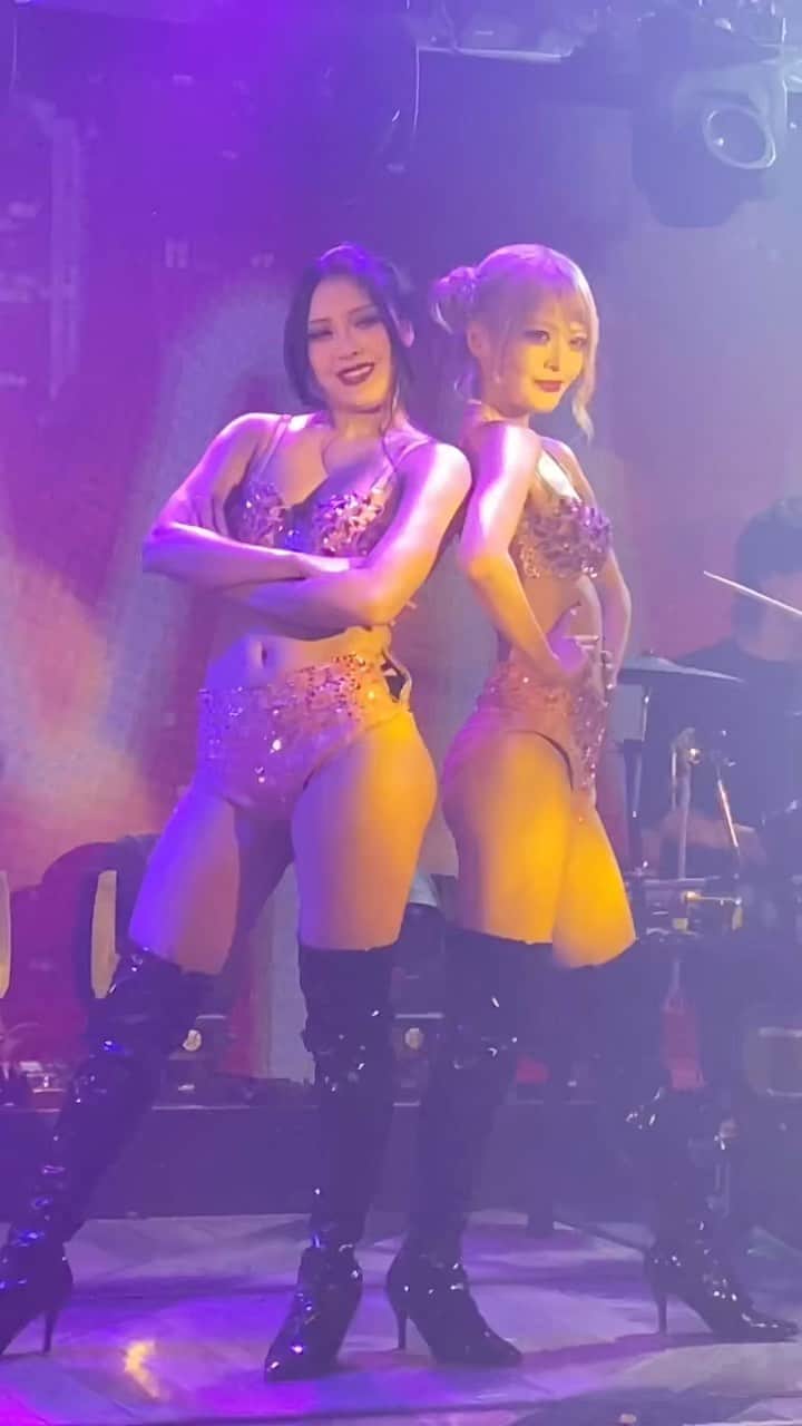 ミランのインスタグラム：「🍁🇮🇹💓  ・  #六本木 #パリオン #バーレスク東京  #ギャル #撮影会 #グラビア #プール  #水着ギャル #ビジョビ  #小悪魔ageha #水着  #gravure #japanese #可愛い #love #gal #followforfollowback #l4l  #fashion #fitness #love #girl #japanesegirl #japanesegravure  #instagood #instagravure」