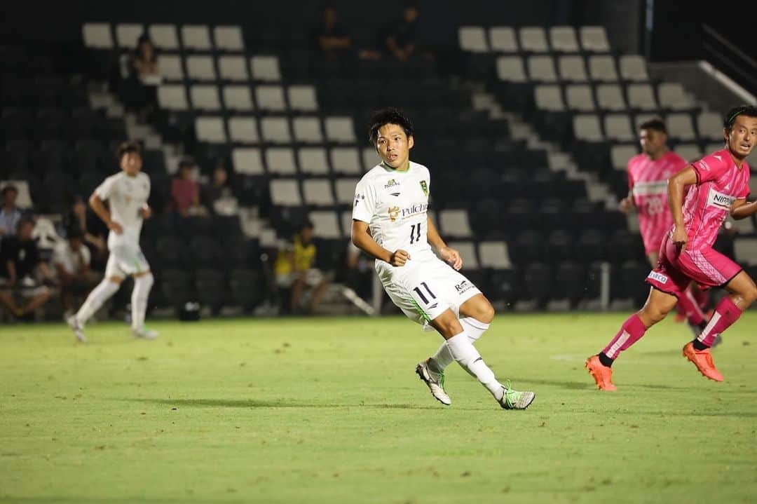 榊翔太さんのインスタグラム写真 - (榊翔太Instagram)「関東サッカーリーグ優勝🏆 vs 栃木シティ 1-0  チーム一丸となって掴み取った優勝です✨ たくさんの応援をありがとうございます❗️  残りリーグ戦2試合、全社、地域チャンピオンズリーグ、全力を出し切り必ずJFL昇格を達成しましょう⚽️🔥  #vonds市原  #研ぎ澄ます  #榊翔太  #へニキまた会おう」9月11日 10時25分 - shota.sakaki