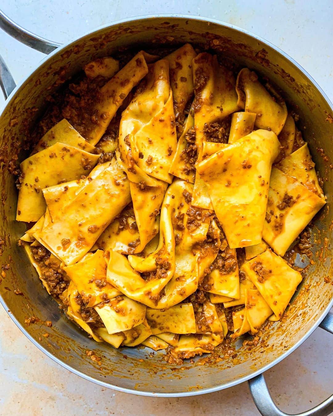 Food52のインスタグラム：「@pastasocialclub missed cozying up to a hearty bowl of classic Bolognese. So she set out to make a meat-free meat sauce using umami-forward ingredients for a recipe that packs a serious punch: Mandilli de Sea With Sugo Finto. We love it. You’ll love it. Your meat-eating friends will love it. Head to the link in bio for the recipe. #f52community #f52grams」