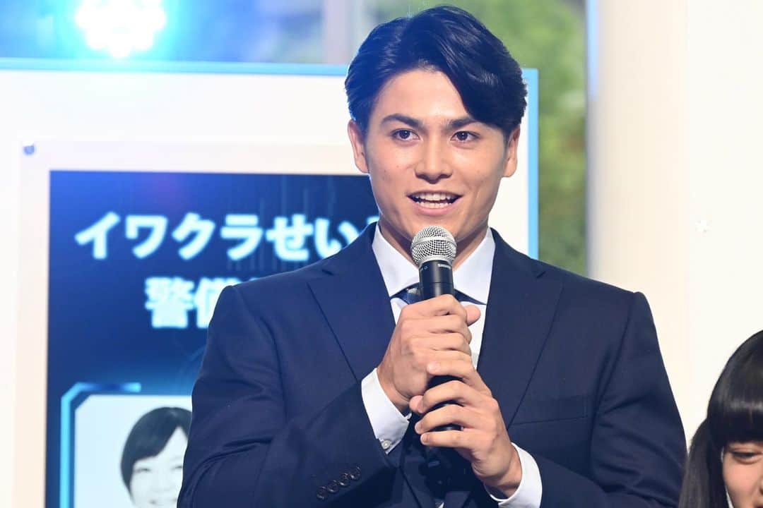 所村武蔵さんのインスタグラム写真 - (所村武蔵Instagram)「. 先週のことですが、9月8日(金)に 「バラバラ大作戦　新番組発表記者会見」がありました。 豪華ゲストの皆様にご一緒して、新番組「研修テレビ」の紹介をさせていただきました。  「研修テレビ」はテレビ朝日の若手アナウンサーがバラエティー対応を鍛えるべく、今注目の若手芸人の皆さんと一緒に様々な研修、ミッションに挑戦していく番組です。若手注目芸人と若手アナウンサーの化学反応をどうぞお楽しみください。  初回放送は10月12日(木)深夜です！＊一部地域をのぞく  #テレビ朝日#バラバラ大作戦#新番組#研修テレビ  #藤本美貴 さん #くろちゃん さん #ナダル さん #新内眞衣 さん #新しい学校のリーダーズ さん  #アナウンサー #所村武蔵」9月11日 10時50分 - 634__ex