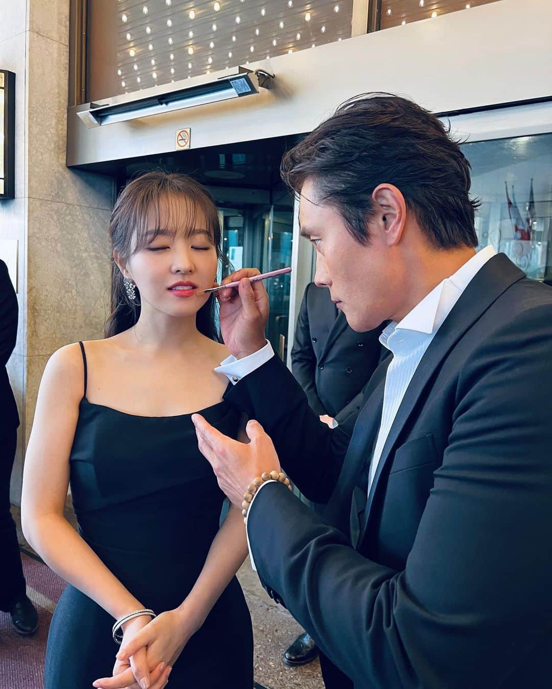 イ・ビョンホンのインスタグラム：「투잡 #콘크리트유토피아 #CONCRETEUTOPIA #tiff #TorontoInternationalFilmFestival」