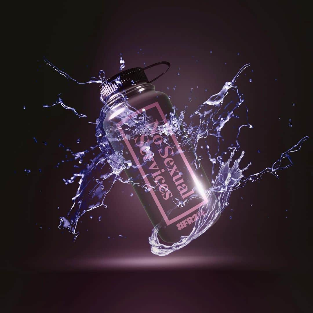 #FR2梅(UME)のインスタグラム：「nalgene  #FR2梅　 NO SEXUAL SERVICES bottle💦💦」