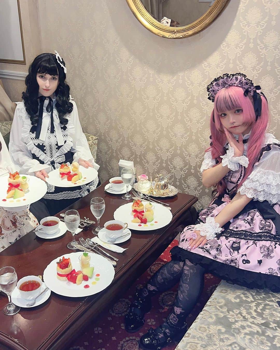 深澤翠さんのインスタグラム写真 - (深澤翠Instagram)「モンシェールにて ロイプリお茶会♡ 新作どれも可愛いです♡ 私はtonoさん ...