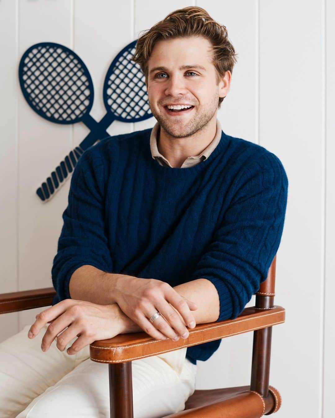 Polo Ralph Laurenさんのインスタグラム写真 - (Polo Ralph LaurenInstagram)「The @USOpen finals.  Tennis’s biggest fans including #JonathanBailey, #MeghannFahy, #CharlesMelton, #GretaLee, #JamesMarsden, #PhilippineLeroyBeaulieu, #AndyCohen, and #LeoWoodall celebrate the last weekend of the tournament dressed in @RalphLauren and #PoloRLStyle.  #RalphLauren #RLTennis #USOpen」9月11日 12時10分 - poloralphlauren