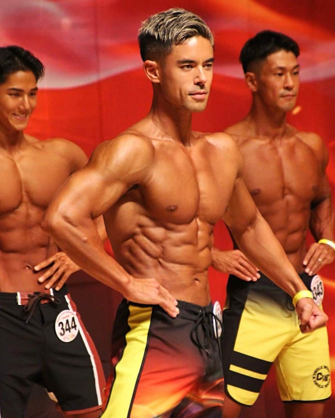 Ethan 佑太 Schellinのインスタグラム：「<結果と感謝>オールジャパン結果から言わせて頂きますと7位を頂きました💪 もちろん悔しいですが納得はしています😊日本全国から一番の身体が誰なのかを競う大会なのでオールジャパン出場している皆様物凄い身体でした！！そして入賞、優勝されて方々おめでとうございます🍾本当にカッコよかったです😊  今年7月で38歳になりましたが、また自分の理想としている身体に近づきました🔥目標は60歳までに理想体になることです🔥 来年更に進化します、引き続き応援して頂けるのでればすごく力になります！ありがとうございました🔥  Photo taken by: @shunpei_fitness」