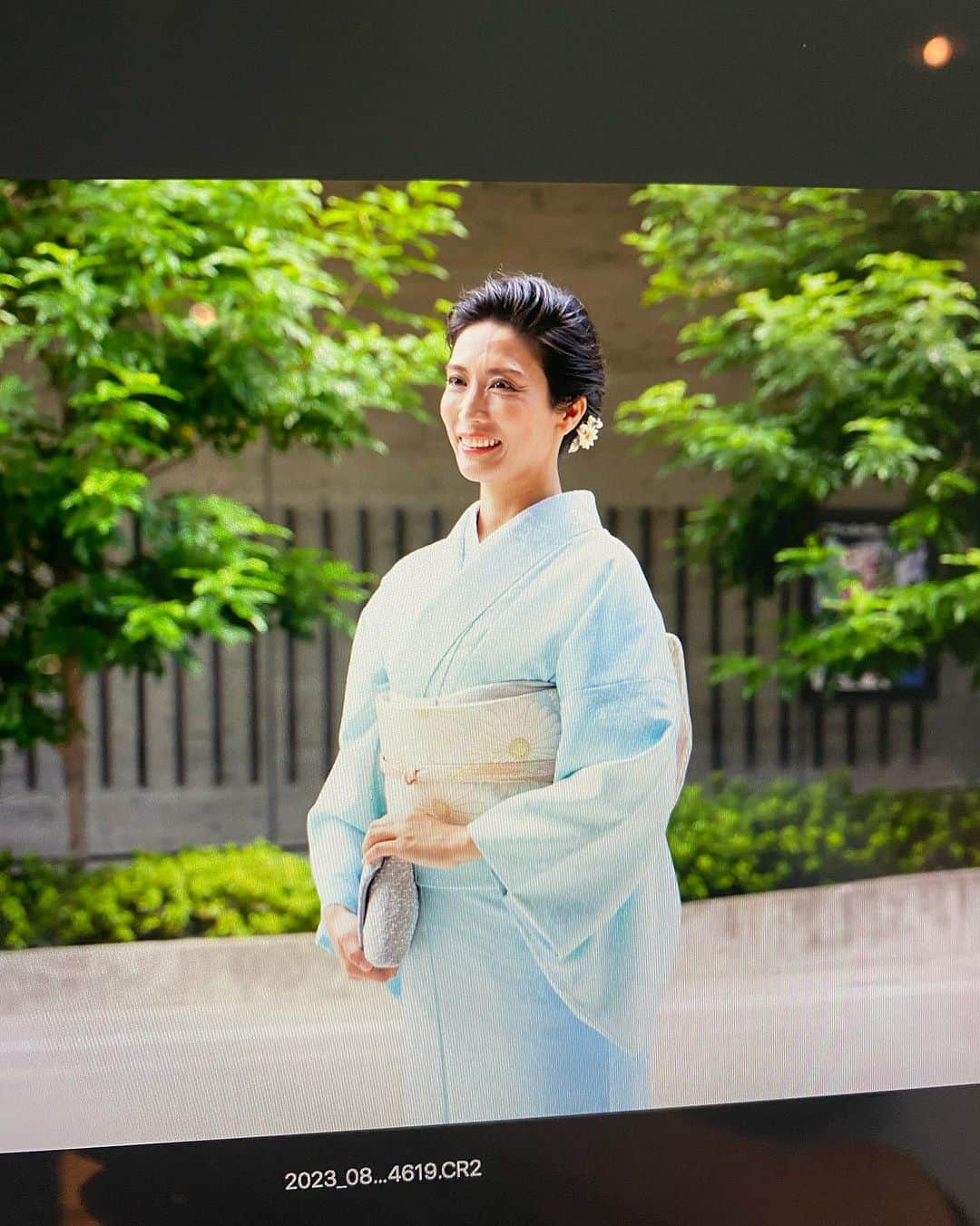 松川浩子さんのインスタグラム写真 - (松川浩子Instagram)「こちらの投稿は株式会社阪急阪神百貨店の依頼によるPR投稿です。  阪急大人の学びお出かけ編 アンバサダーにご指名いただきました。  私が最近気になってた 「和の心」 この機会を通して 色々知ることができそうです！  第一弾は「着物」 阪急百貨店のホームページで お会いできます！  https://website.hankyu-dept.co.jp/honten/style/specialedition/autumn05/  是非覗いてみてください。  #阪急うめだ本店pr #大人の学び#hankyustyle #着物#hosooflagshipstore  #京都 #和のこころ」9月11日 12時19分 - hiroko_matsukawambs